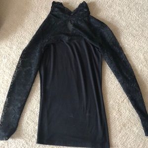 Black tight long sleeve soyaconcpt